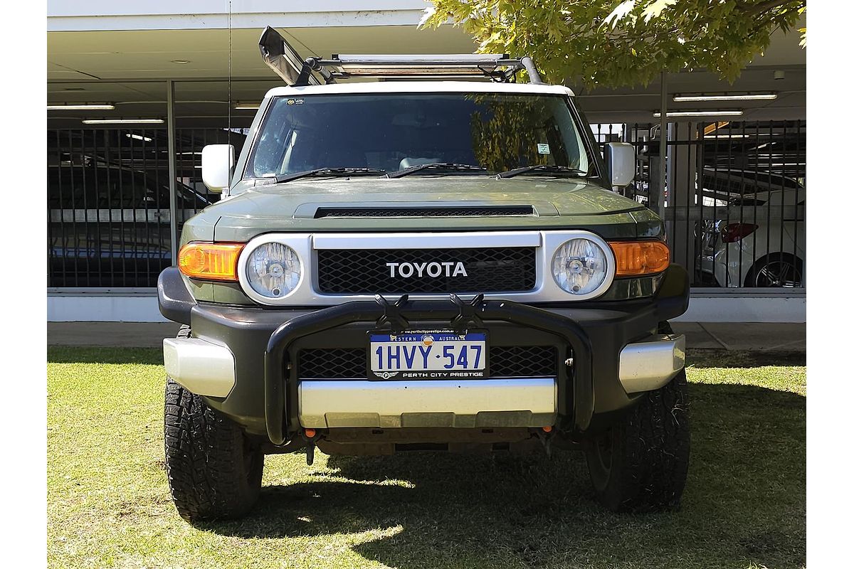 2012 Toyota FJ Cruiser GSJ15R