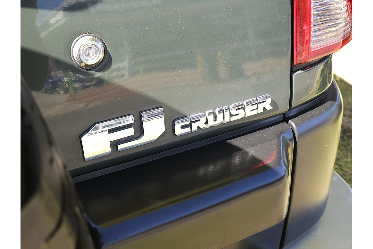 2012 Toyota FJ Cruiser GSJ15R