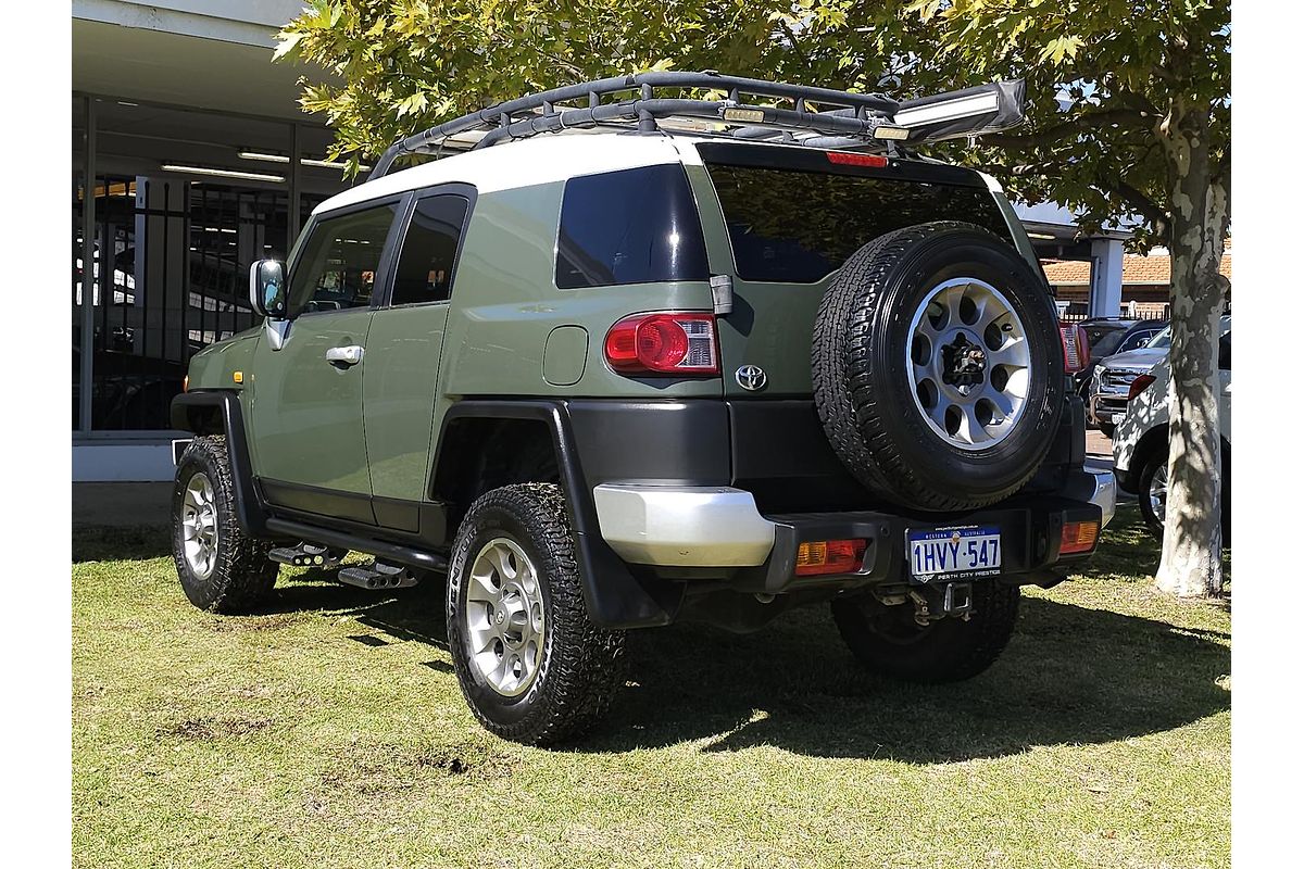 2012 Toyota FJ Cruiser GSJ15R