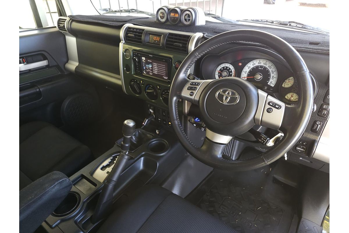 2012 Toyota FJ Cruiser GSJ15R