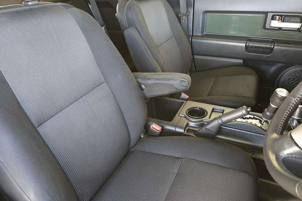 2012 Toyota FJ Cruiser GSJ15R