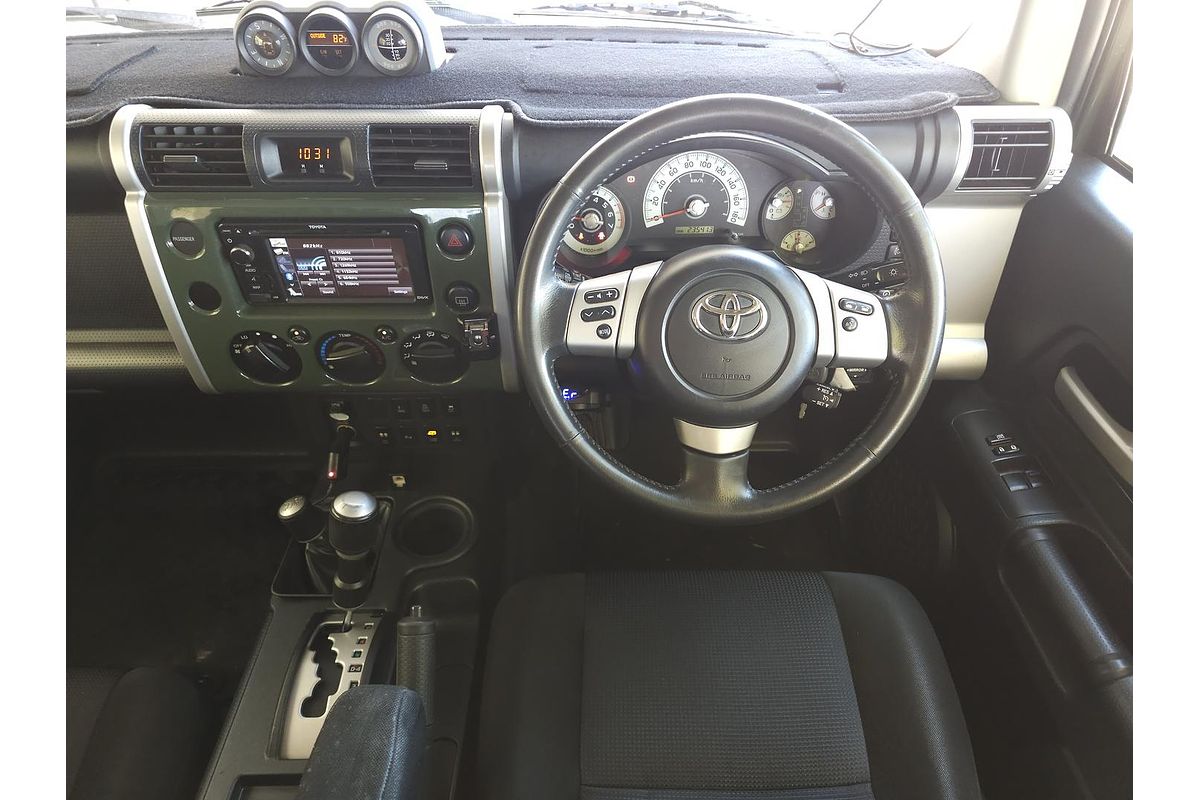2012 Toyota FJ Cruiser GSJ15R