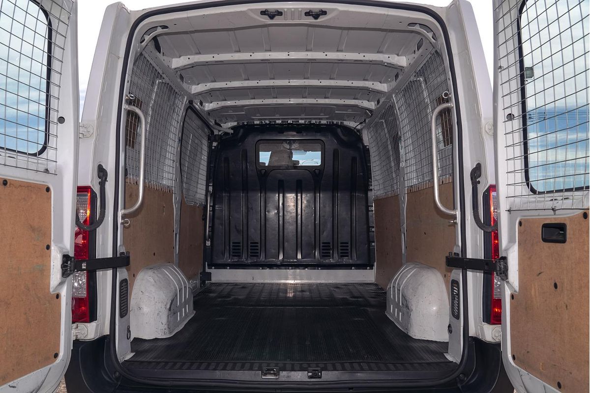 2015 Renault Master X62 SWB