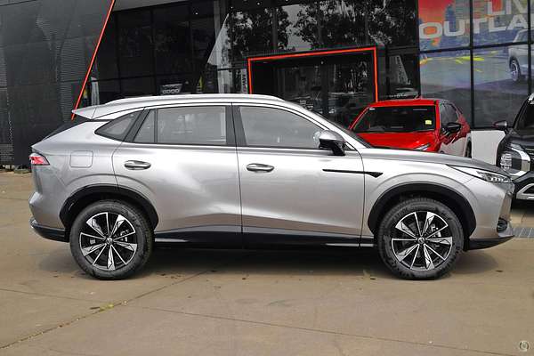 2025 MG HS Vibe AS33