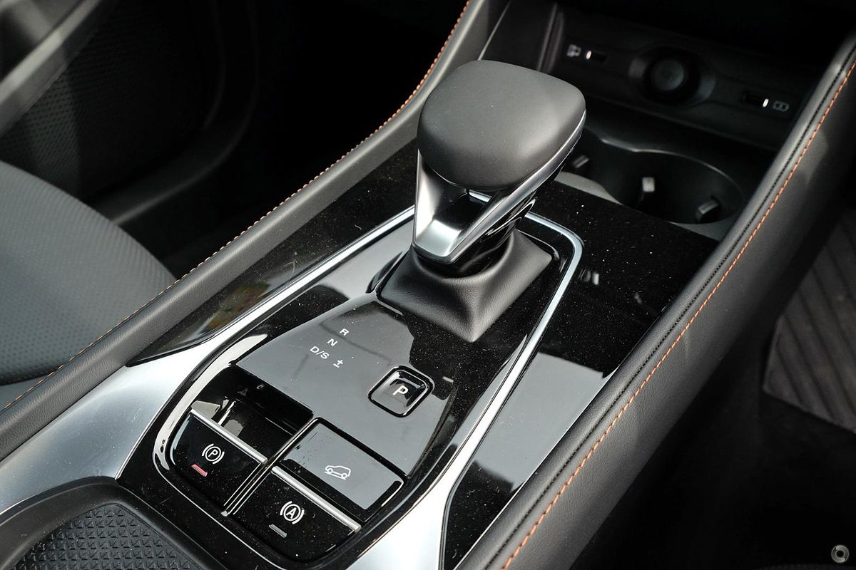 2025 MG HS Vibe AS33