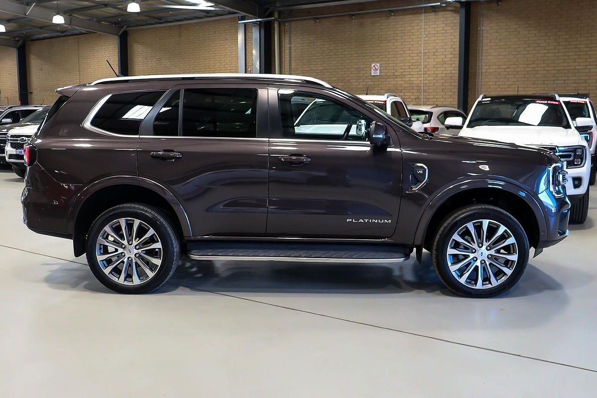 2022 Ford Everest Platinum