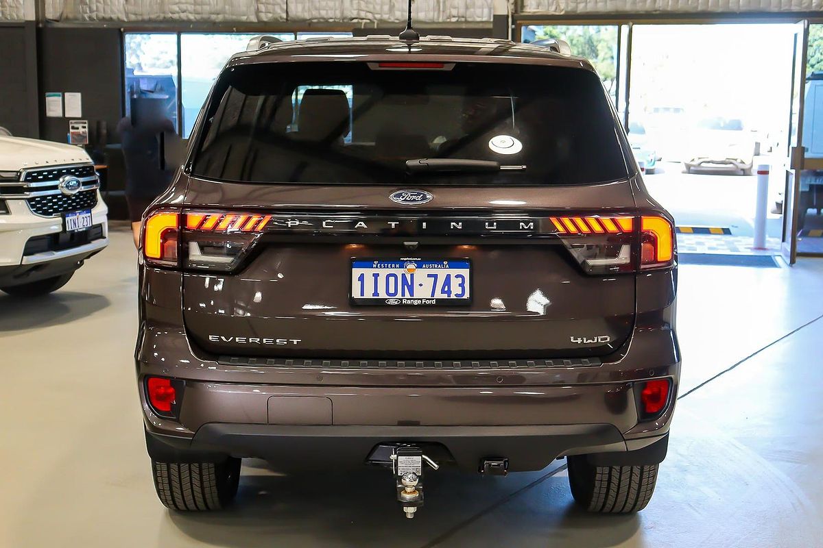 2022 Ford Everest Platinum