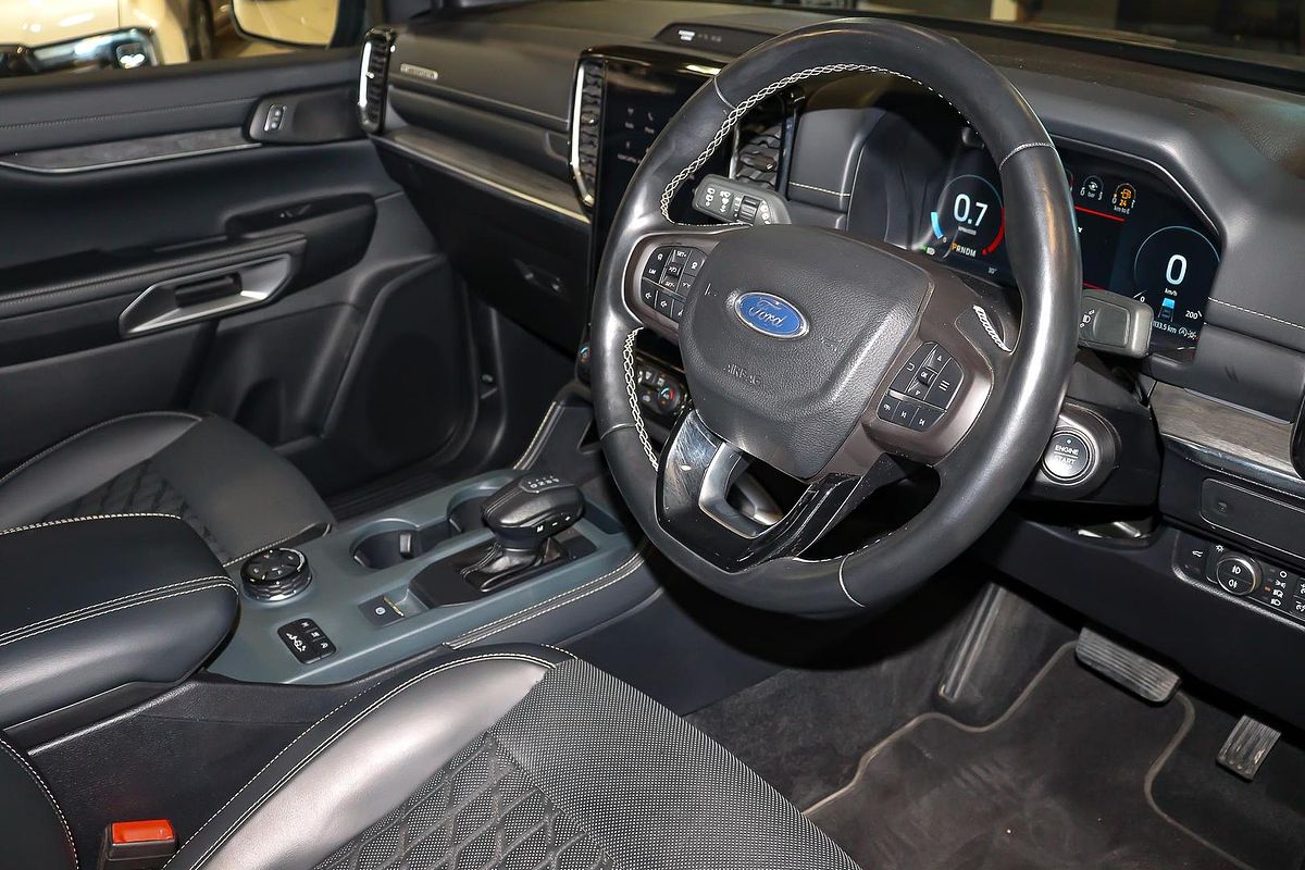 2022 Ford Everest Platinum