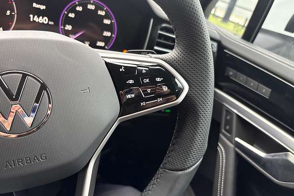 2024 Volkswagen Touareg 210TDI R-Line RC