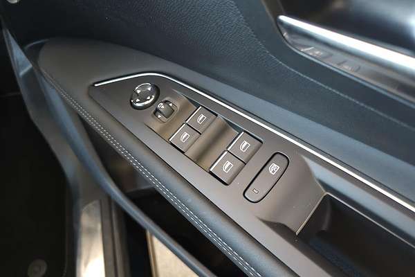2023 Peugeot 3008 GT Sport P84