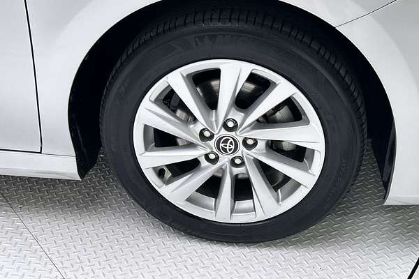 2022 Toyota Camry Ascent AXVH70R