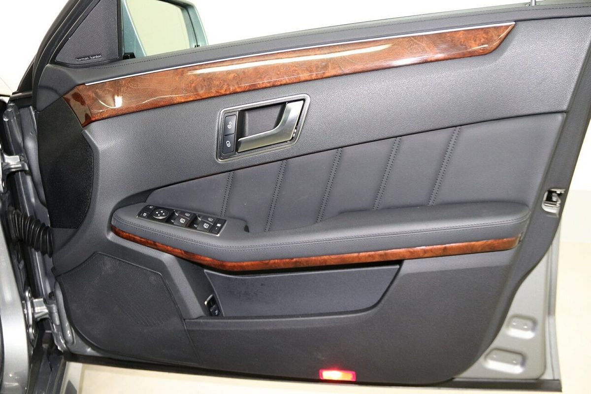 2013 Mercedes-Benz E-Class E200 BlueEFFICIENCY Elegance W212