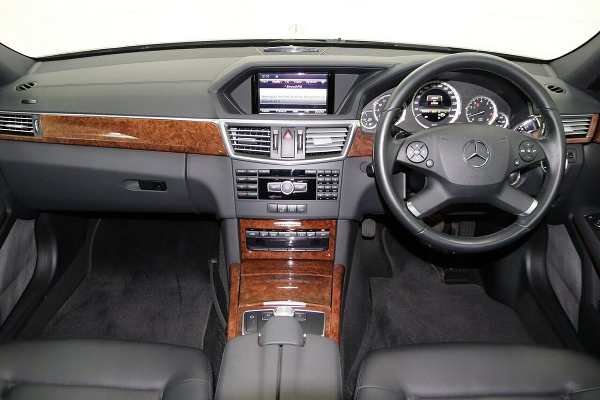 2013 Mercedes-Benz E-Class E200 BlueEFFICIENCY Elegance W212