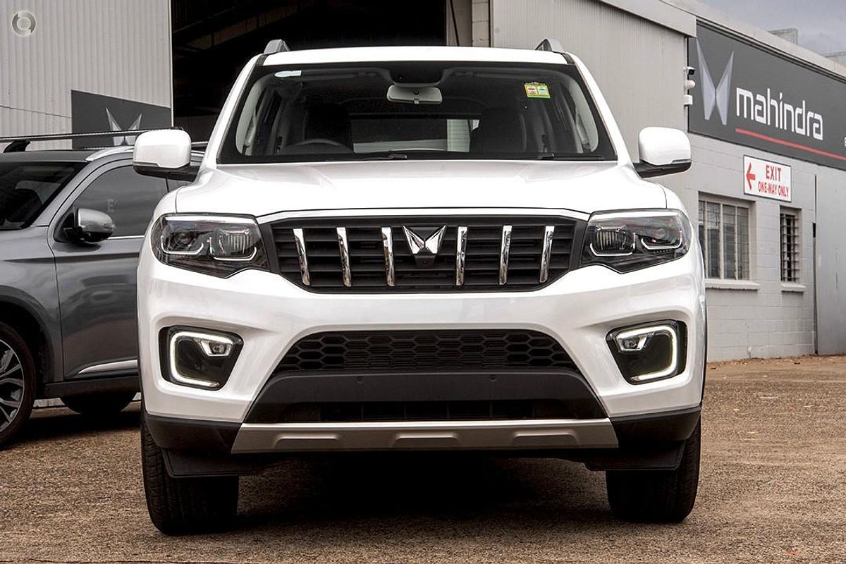 2024 Mahindra Scorpio Z8L