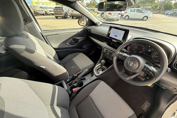 2024 Toyota Yaris Ascent Sport MXPA10R
