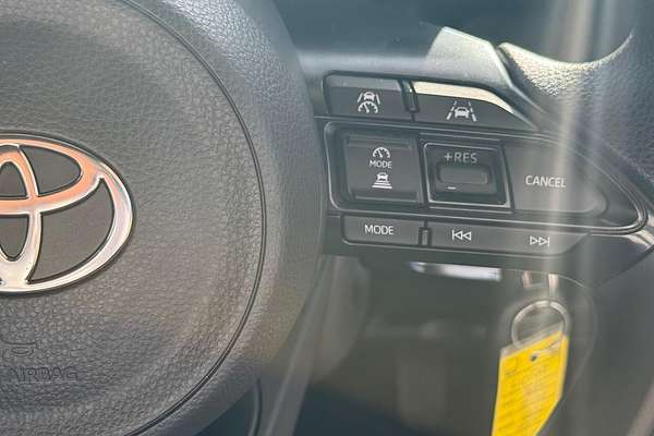 2024 Toyota Yaris Ascent Sport MXPA10R