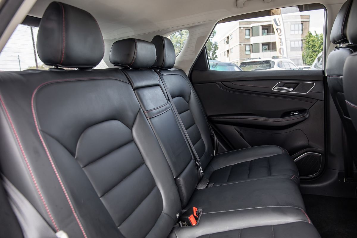 2019 MG HS Vibe SAS23