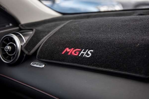2019 MG HS Vibe SAS23