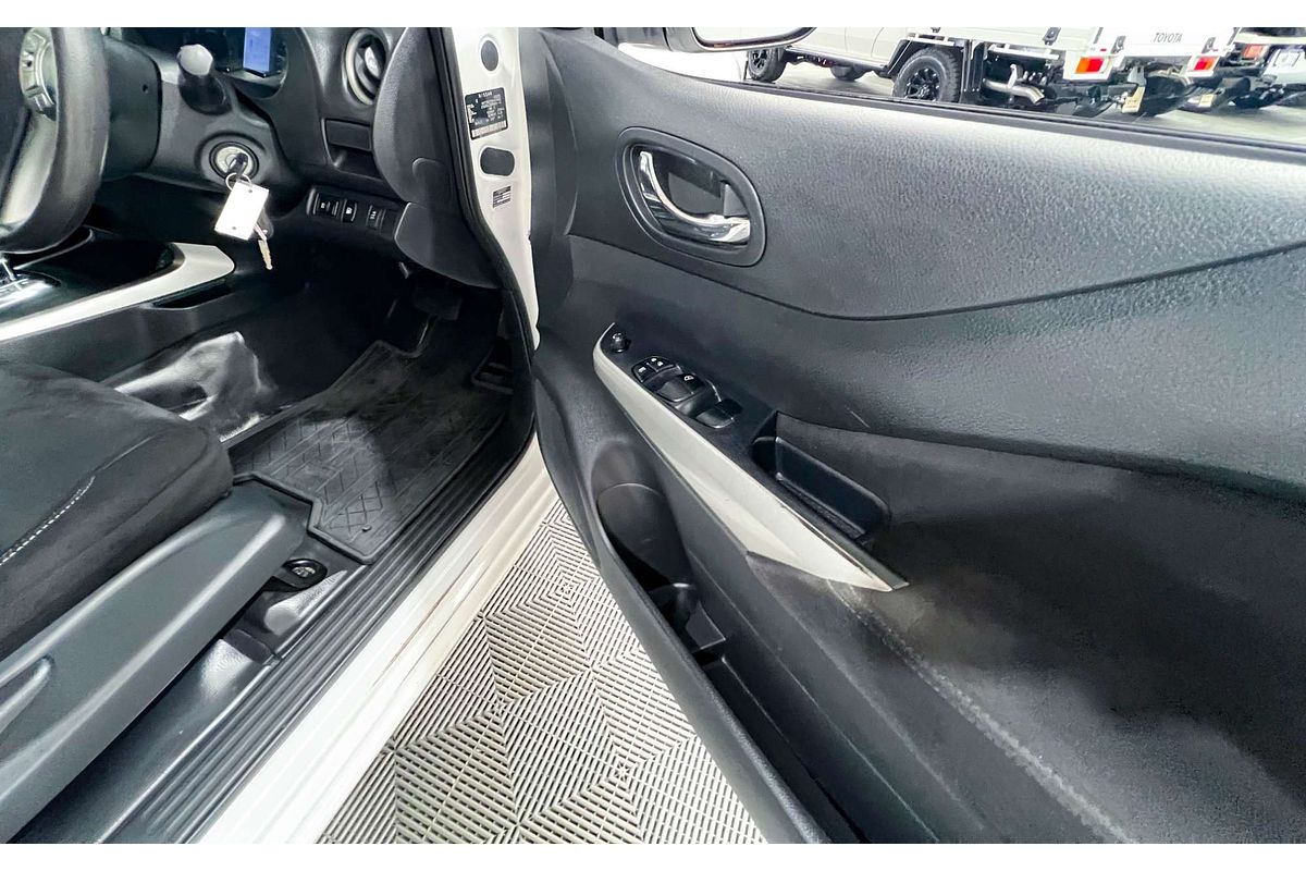 2017 Nissan Navara RX D23 Series 2 Rear Wheel Drive