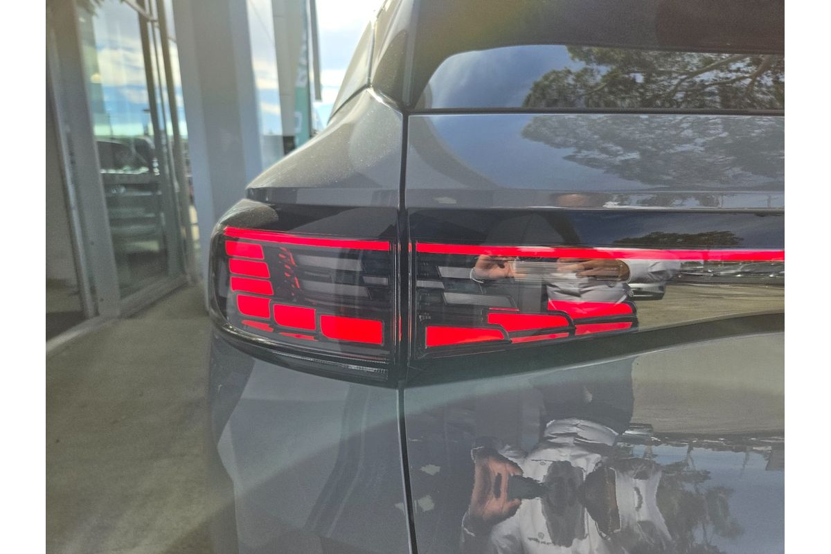 2025 Volkswagen ID. 4 Pro E2