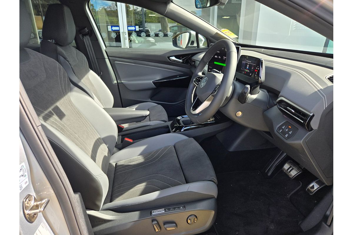 2025 Volkswagen ID. 4 Pro E2