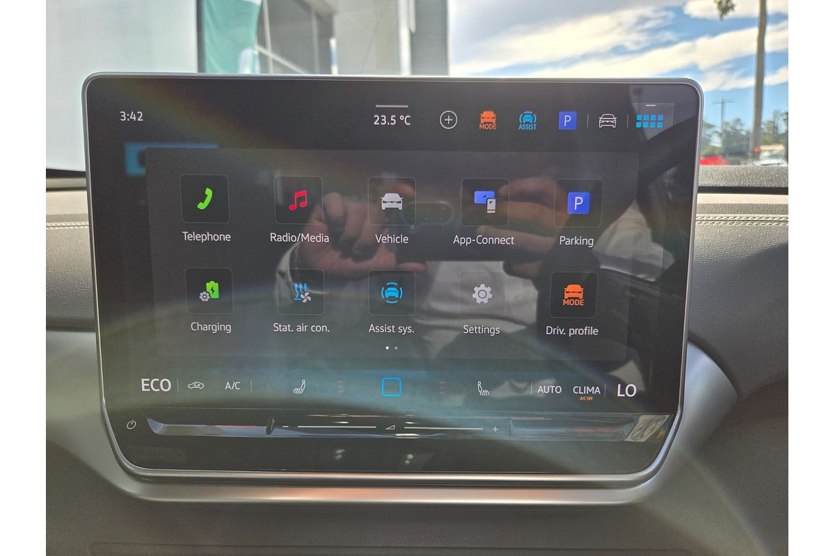 2025 Volkswagen ID. 4 Pro E2