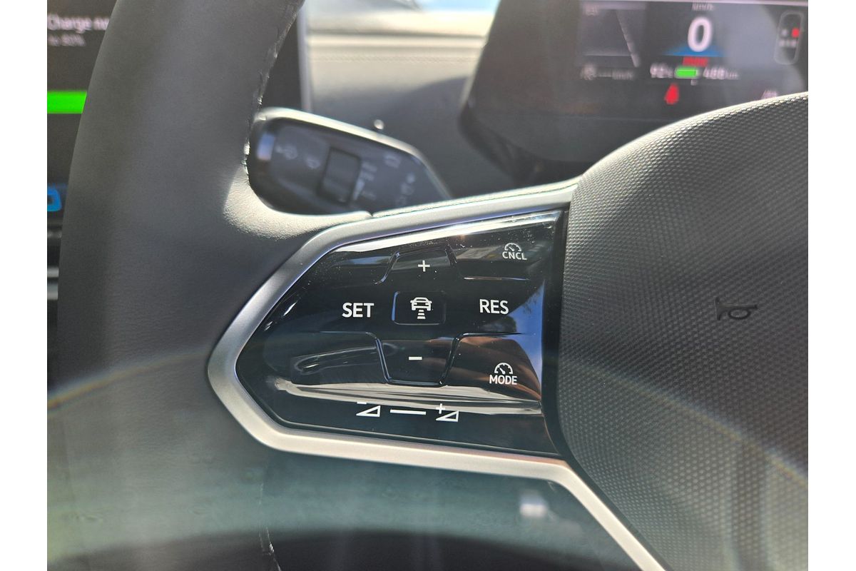 2025 Volkswagen ID. 4 Pro E2