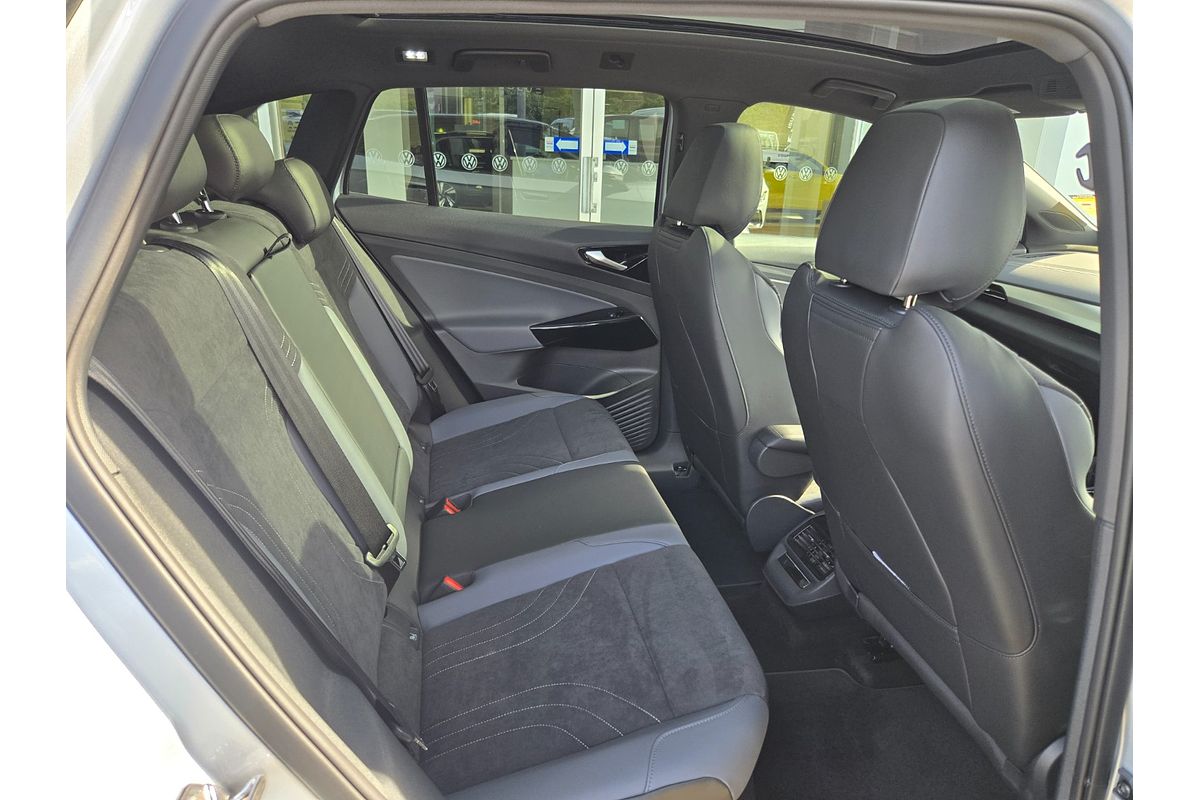 2025 Volkswagen ID. 4 Pro E2