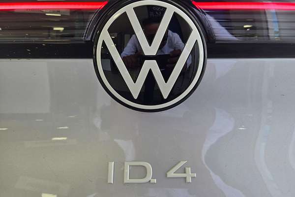 2025 Volkswagen ID. 4 Pro E2