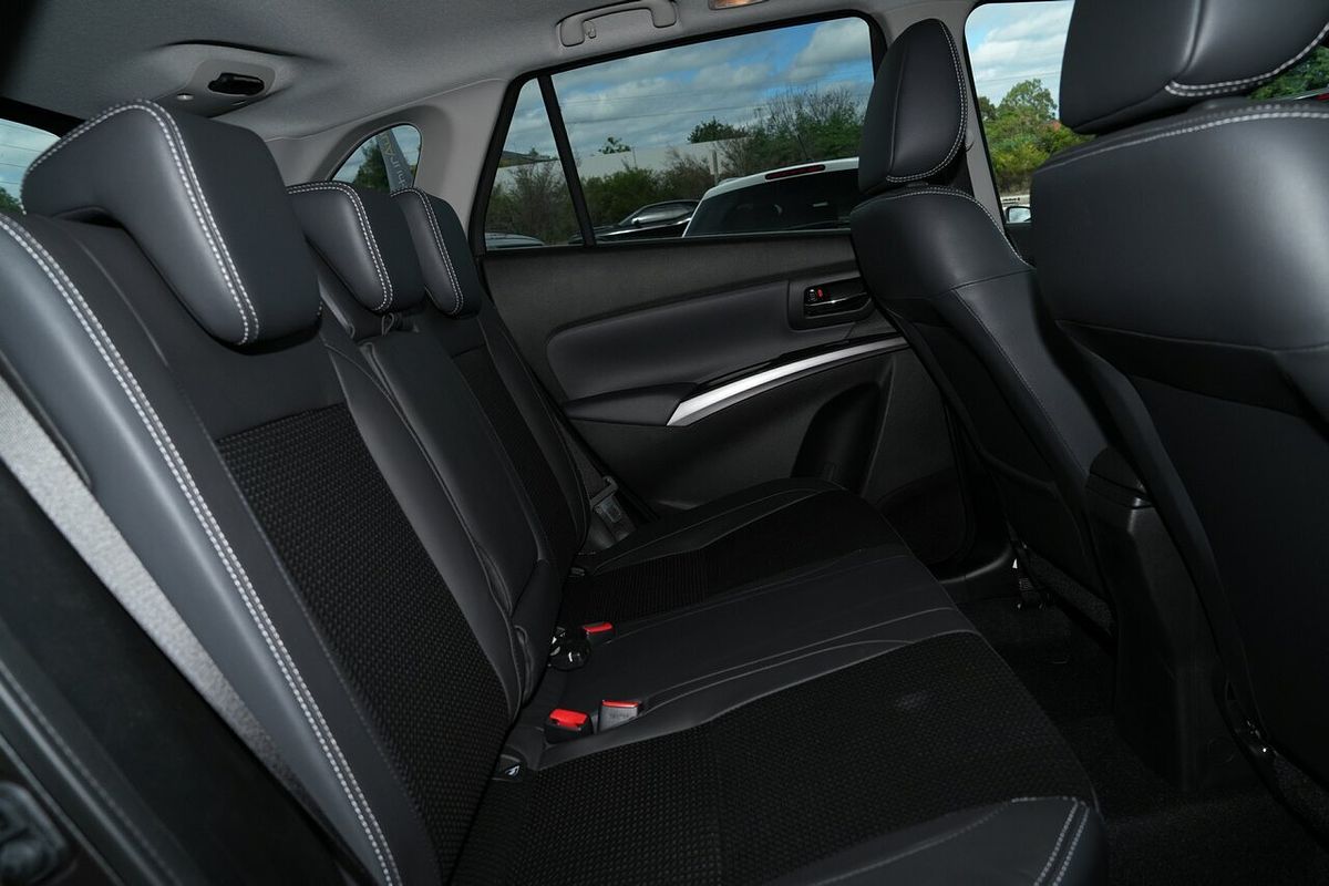 2024 Suzuki S-Cross ALLGRIP Prestige JYB