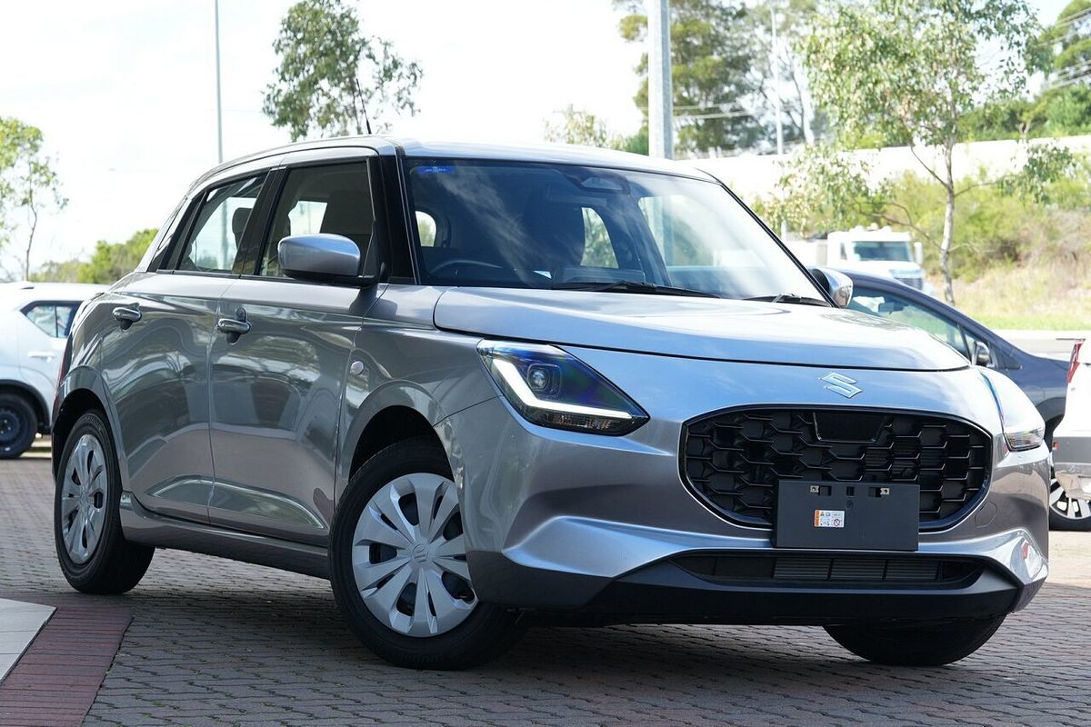 2025 Suzuki Swift Hybrid UZ