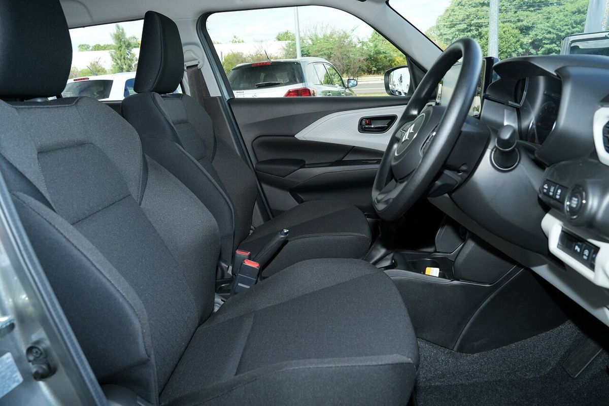 2025 Suzuki Swift Hybrid UZ