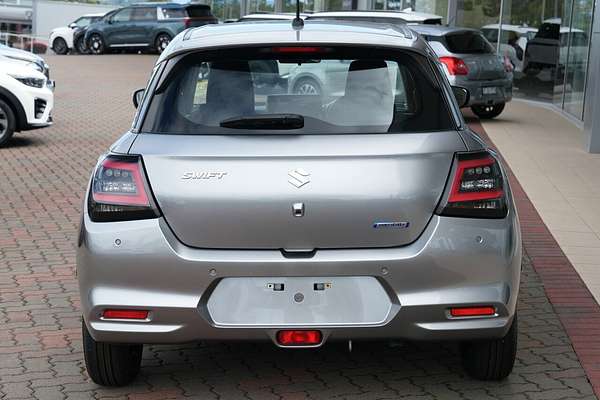 2025 Suzuki Swift Hybrid UZ