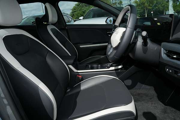 2025 Kia K4 GT-Line CL4m