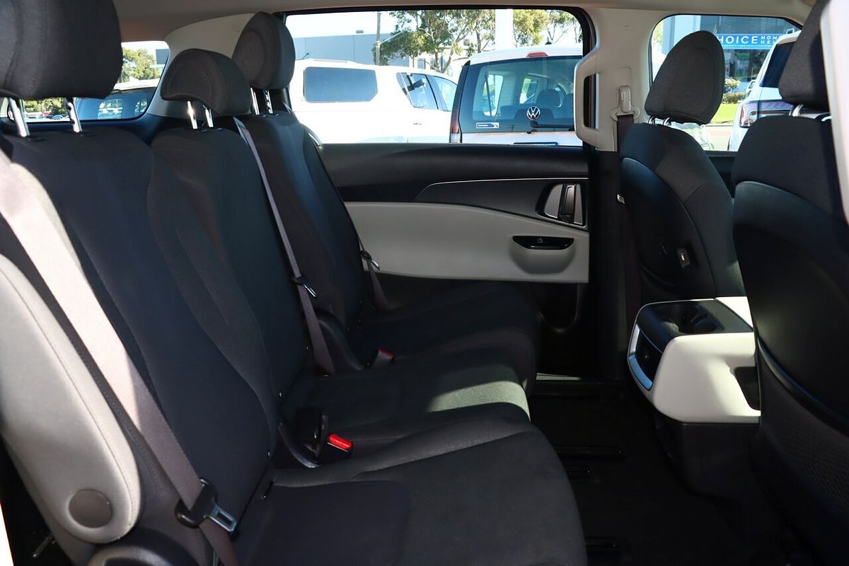 2023 Kia Carnival S KA4