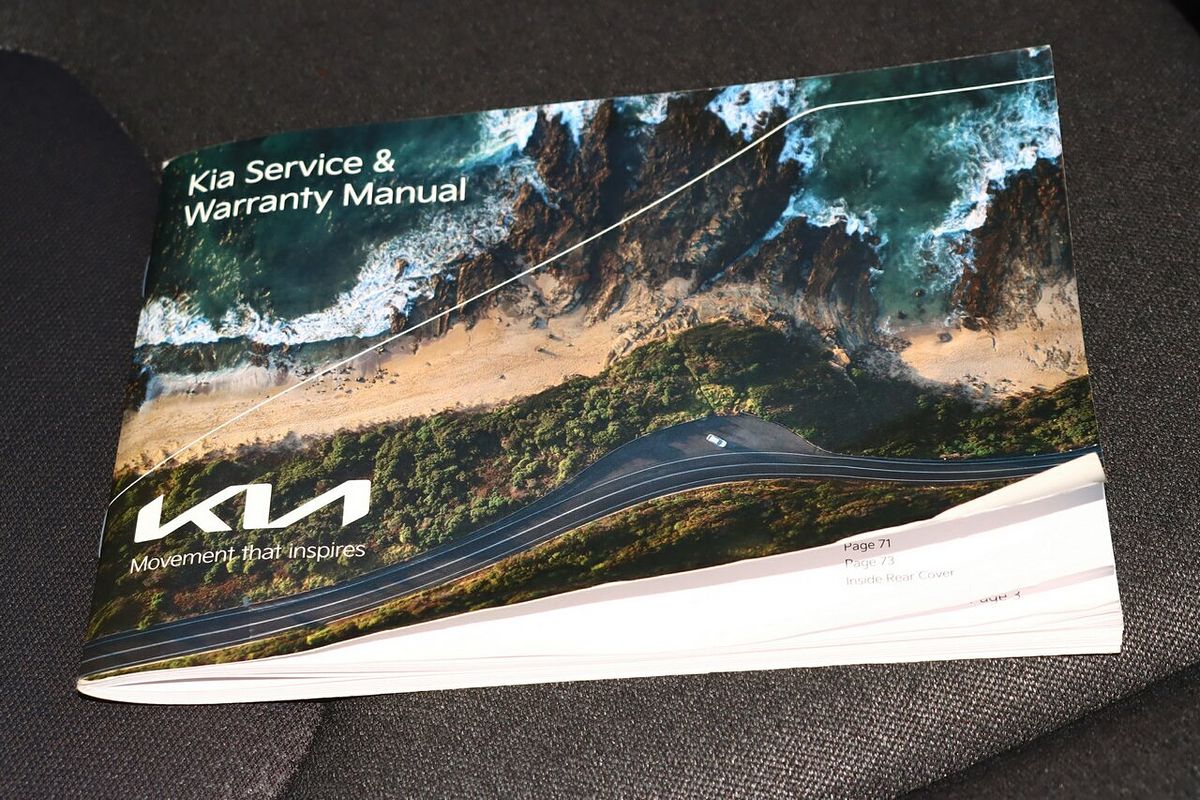 2023 Kia Carnival S KA4