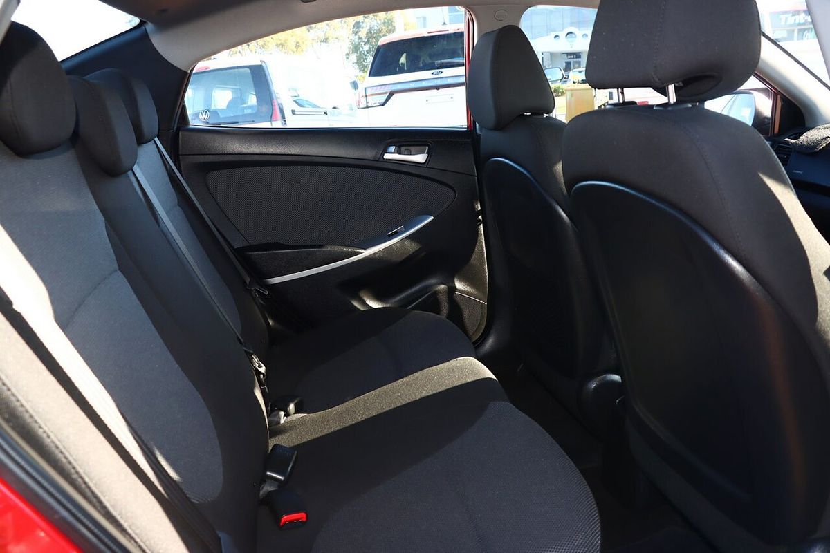 2014 Hyundai Accent Active RB2