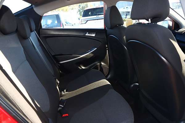 2014 Hyundai Accent Active RB2
