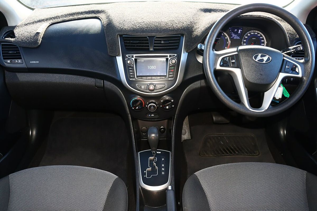 2014 Hyundai Accent Active RB2