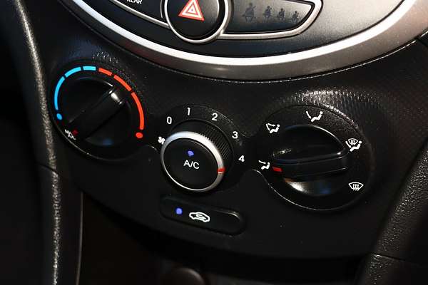2014 Hyundai Accent Active RB2