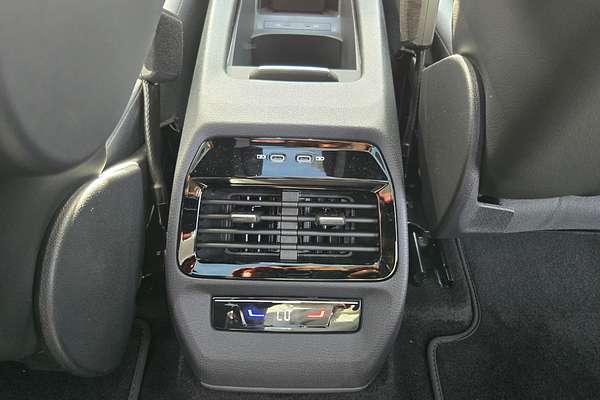 2025 Volkswagen ID. 4 Pro E2