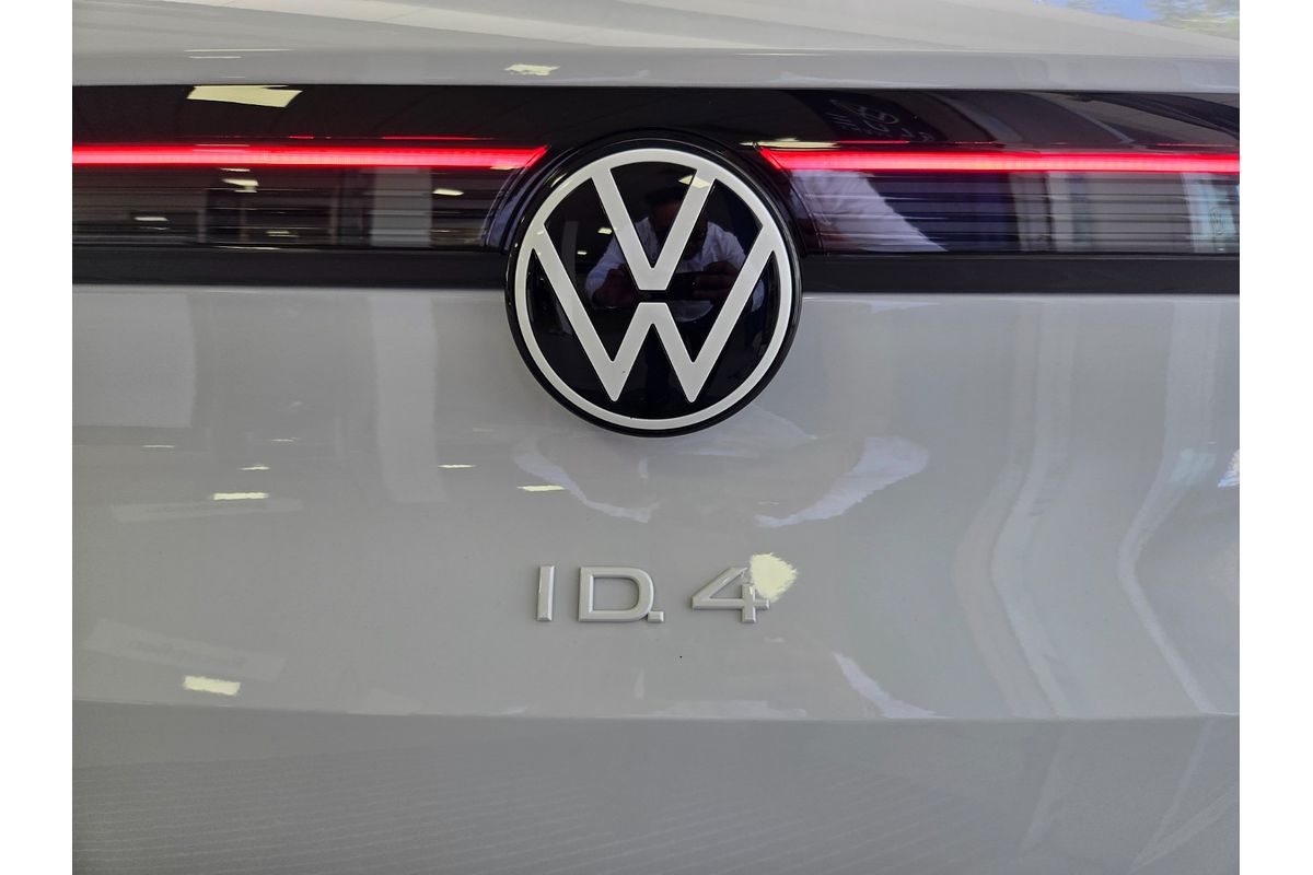 2025 Volkswagen ID. 4 Pro E2
