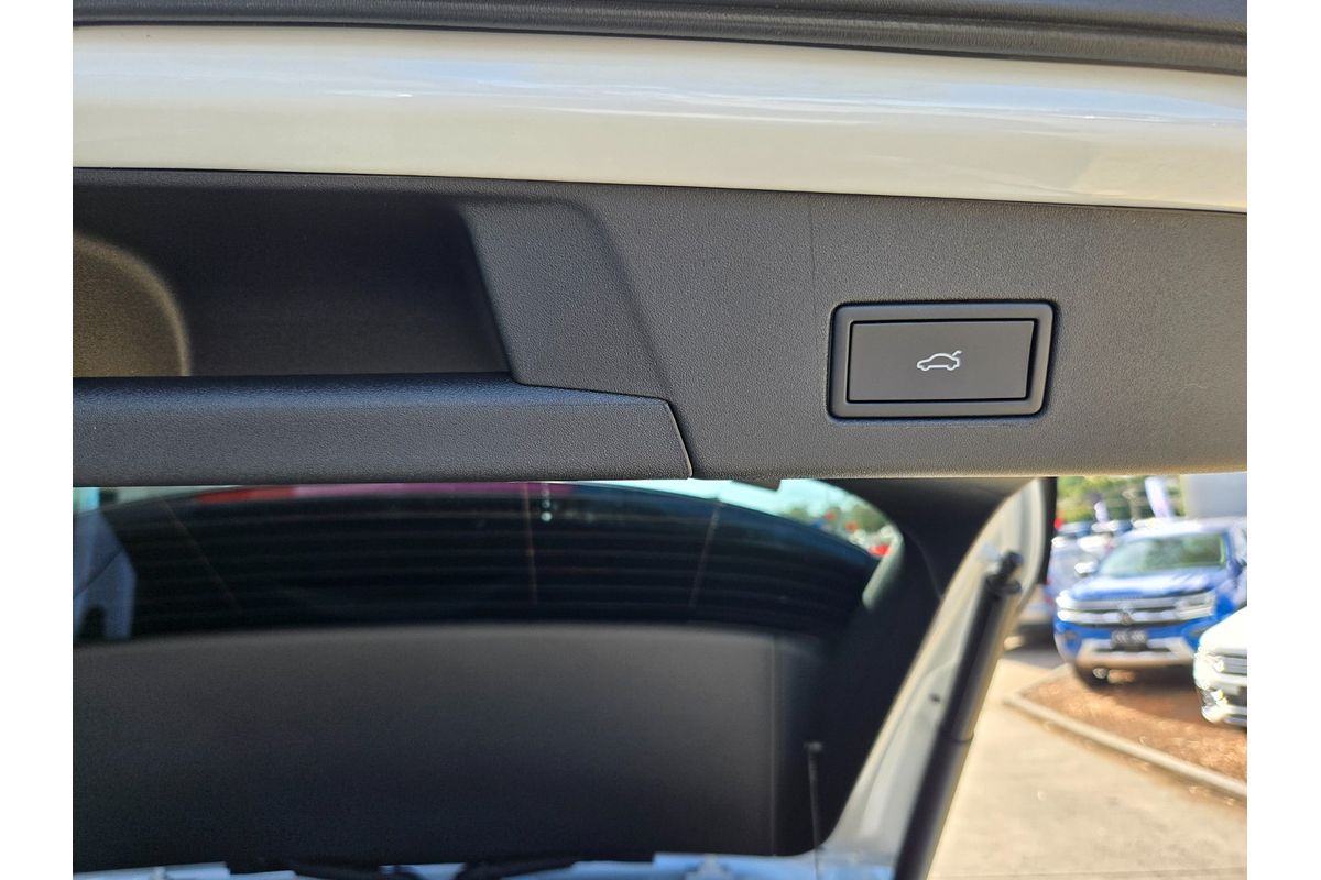 2025 Volkswagen ID. 4 Pro E2