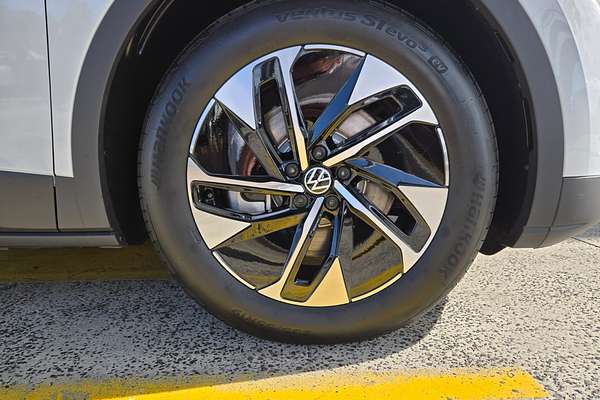 2025 Volkswagen ID. 4 Pro E2