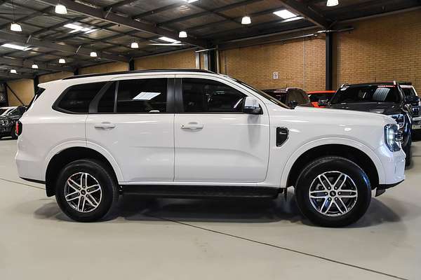 2022 Ford Everest Trend