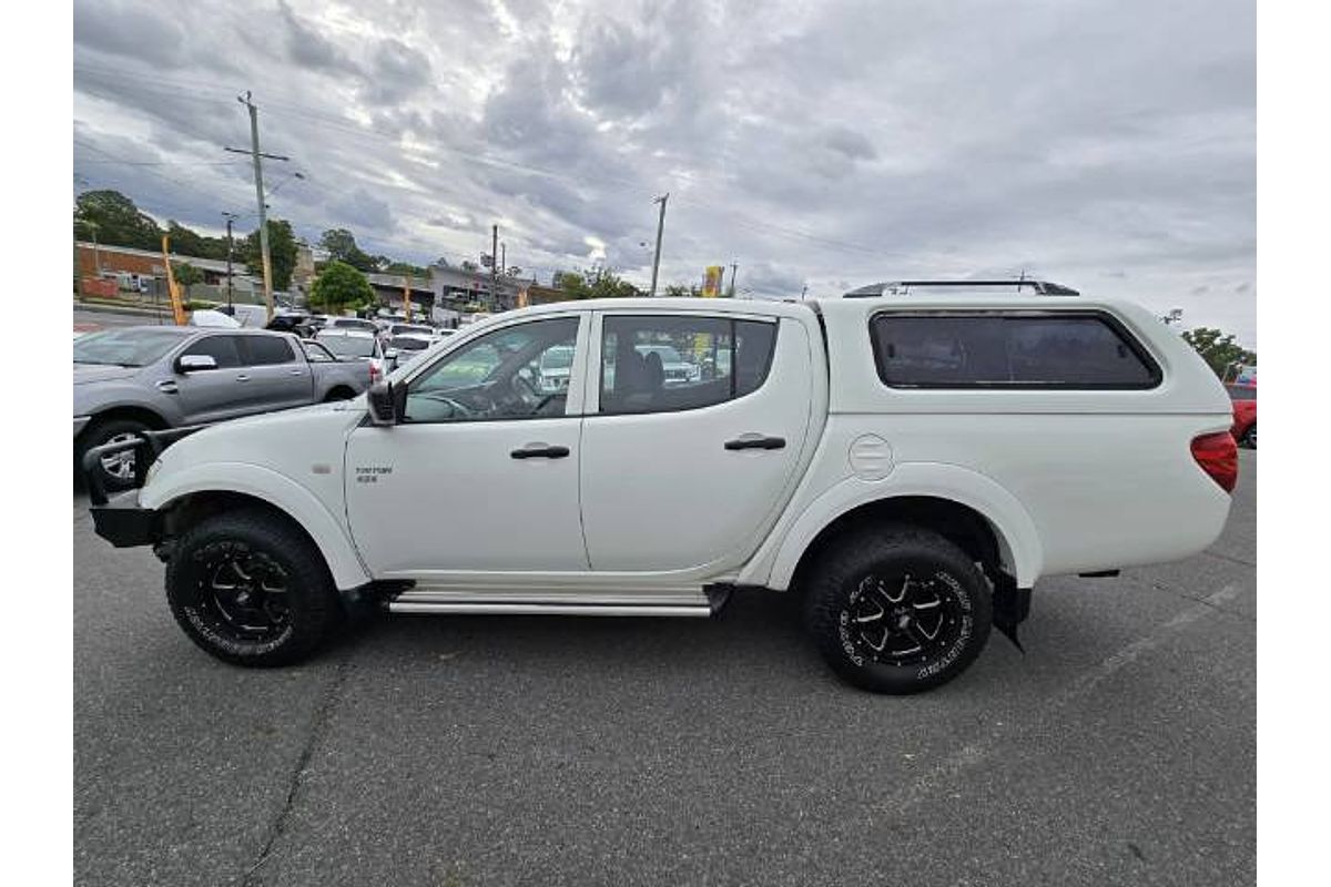 2012 Mitsubishi Triton GL-R MN 4X4