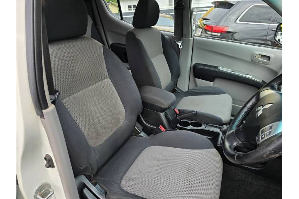 2012 Mitsubishi Triton GL-R MN 4X4