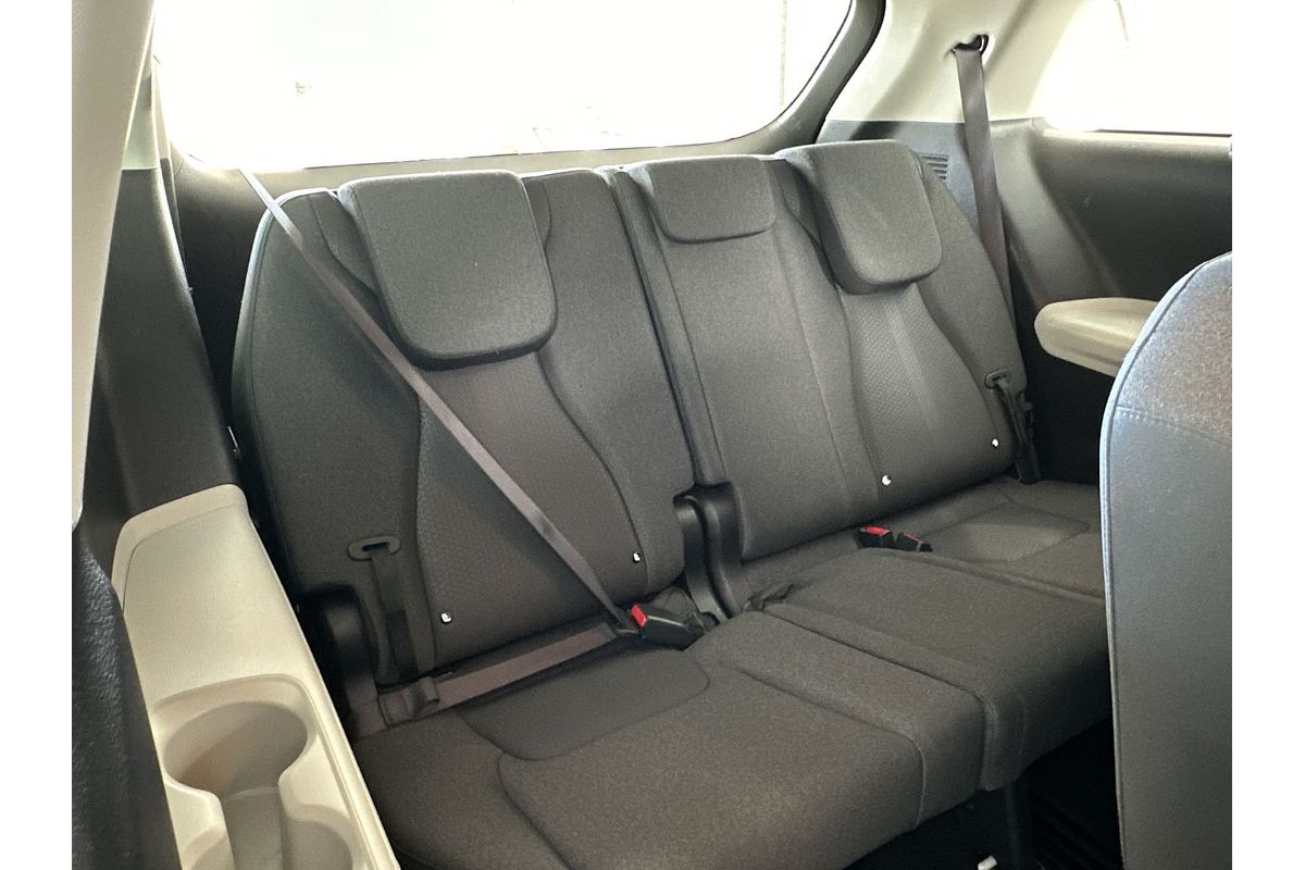 2023 Kia Carnival S KA4