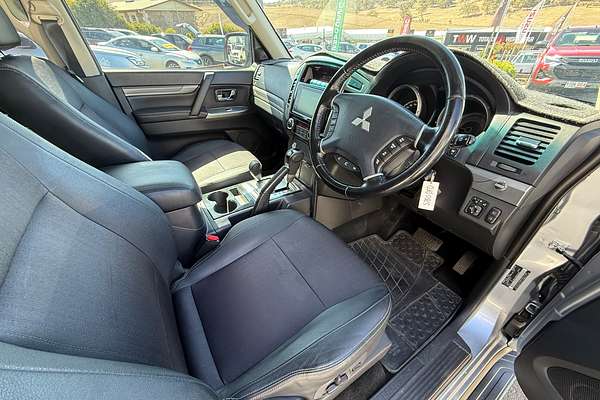 2017 Mitsubishi Pajero GLS NX