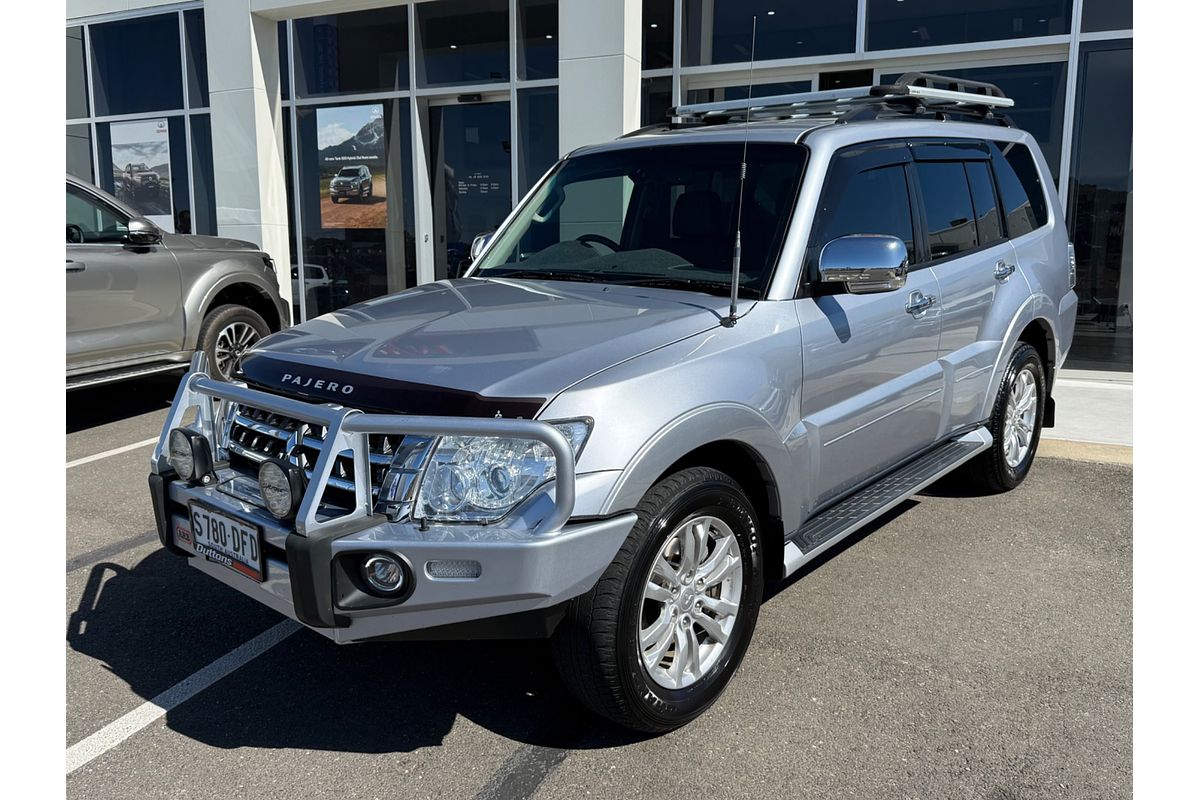 2017 Mitsubishi Pajero GLS NX
